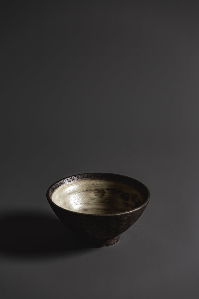 Type: Medium Bowl  Material: Stoneware  Glaze: Nin Rin  Dimensions: 160 x 75mm